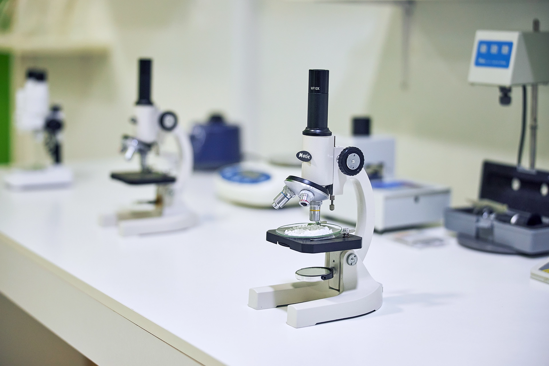 iekalfa - Βοηθός Ραδιολογίας και Ακτινολογίας - μικροσκόπιο